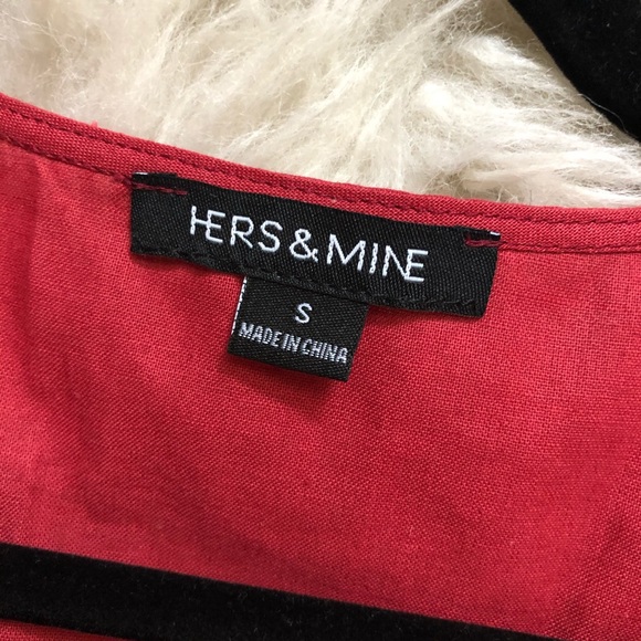 🌹 Red Linen Ruffle Blouse 🌹 - Picture 6 of 7